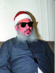 オマル・アブドゥッラフマーン：イスラム集団（アル・ガマーア・アル・イスラーミーヤ）の精神的指導者。世界貿易センター爆破事件やルクソール事件（1997年11 月、日本人10 名を含む外国人観光客58 名死亡）の首謀者。